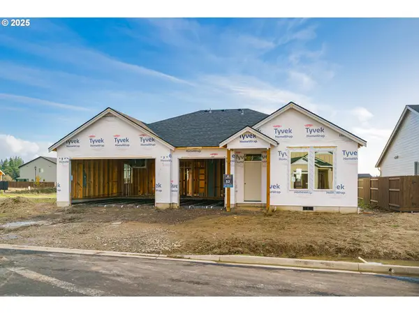 2329 E Wolfpack St, LaCenter, WA 98629