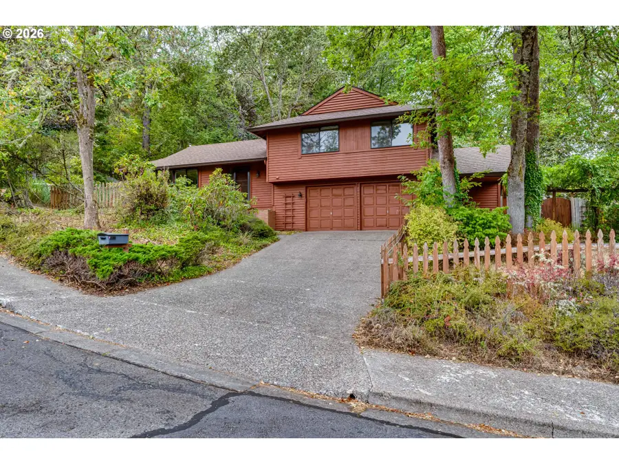 5020 Saxon Way, Eugene, OR 97405 - #2