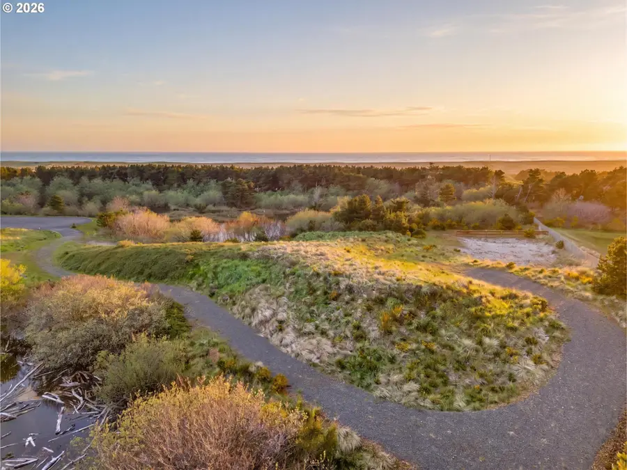 Pacific Bellevue Ln #7, Warrenton, OR 97146 - #3