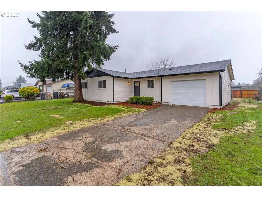 2440 S 2nd St, Lebanon, OR 97355 - #2