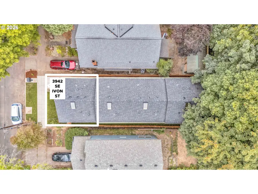 3942 SE Ivon St, Portland, OR 97202 - #2