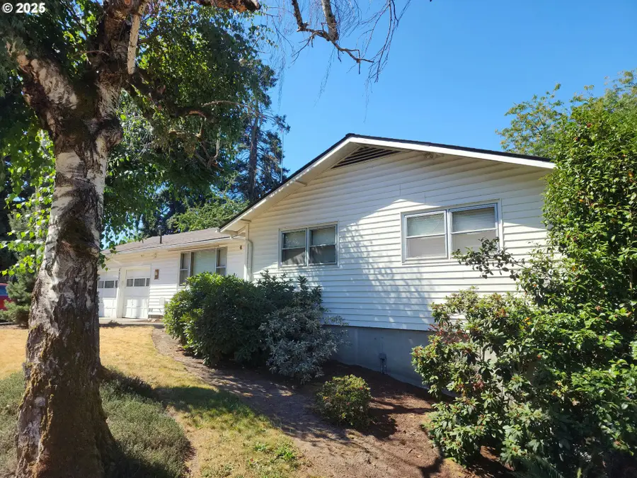 4081 NE Hawthorne Ave, Salem, OR 97301 - Image #3