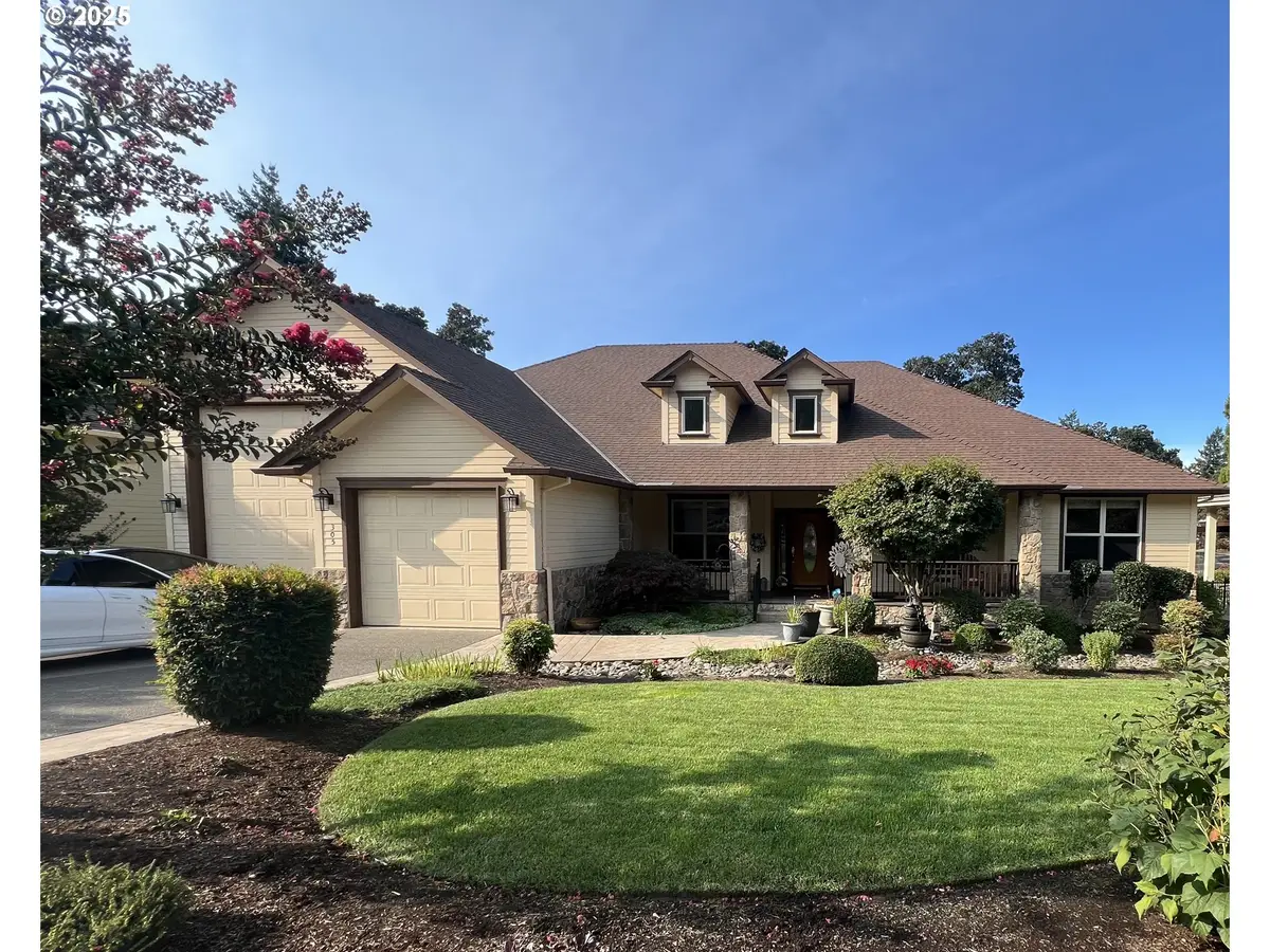 305 Tillicum Dr, Silverton, OR 97381 - Image #1