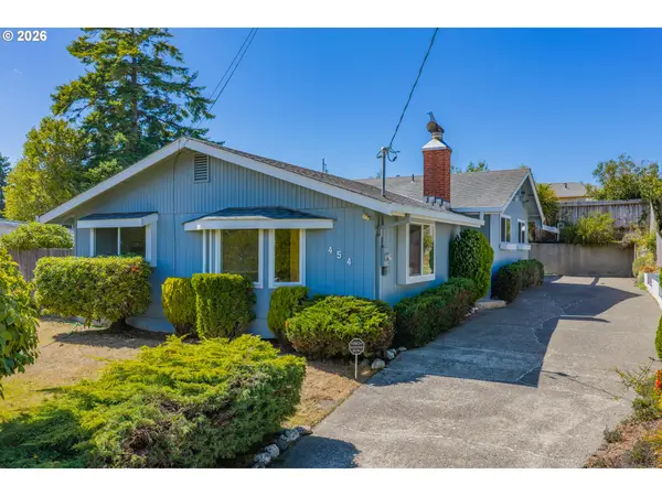 454 Merrill St, CoosBay, OR 97420