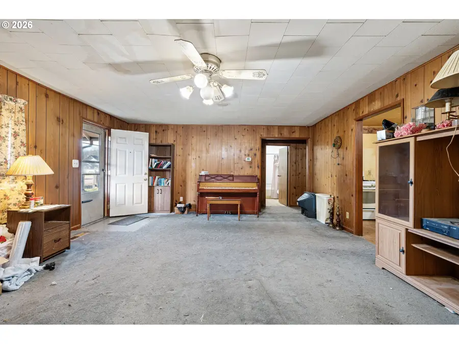 1183 4th Ave, Sweet Home, OR 97386 - #3