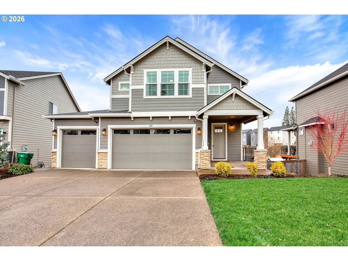 205 W Taylor Ct, Newberg, OR 97132 - #1