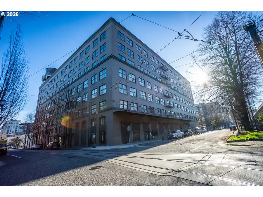 1420 NW Lovejoy St #417, Portland, OR 97209 - Image #2