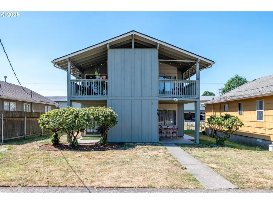 823 8th Ave, Longview, WA 98632 - Image #2