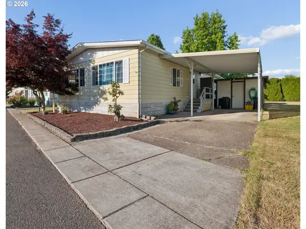 1225 W 10th Ave #33, JunctionCity, OR 97448