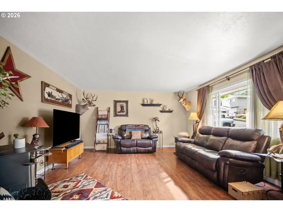 95 Cedar St, La Grande, OR 97850 - #2
