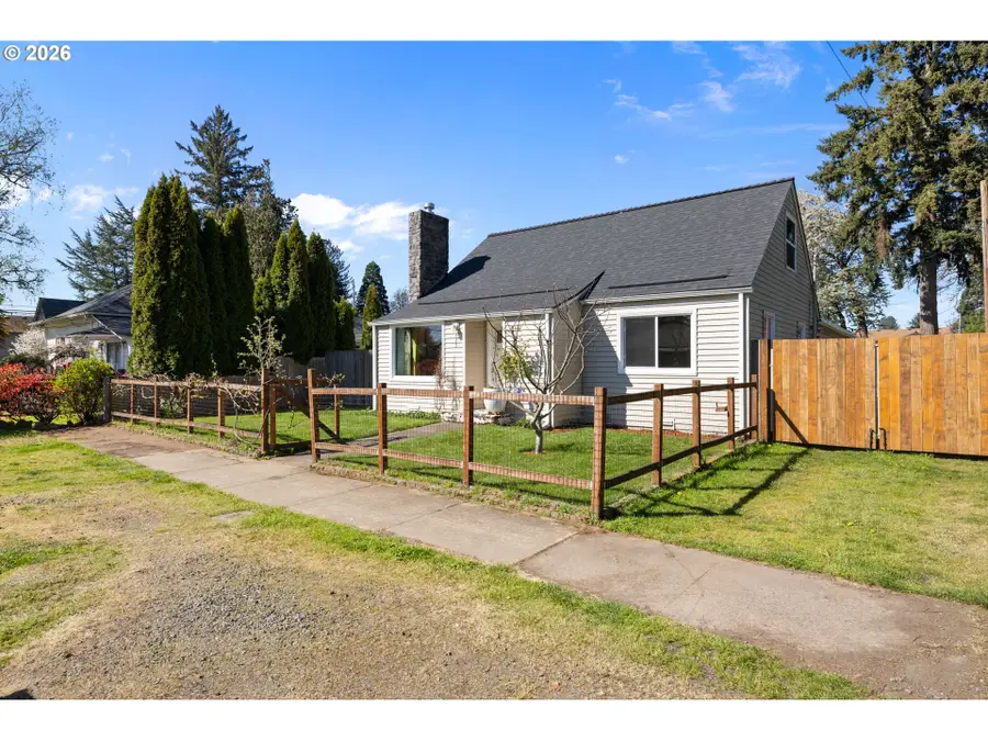 625 NE 2nd Ave, Hillsboro, OR 97124 - #2