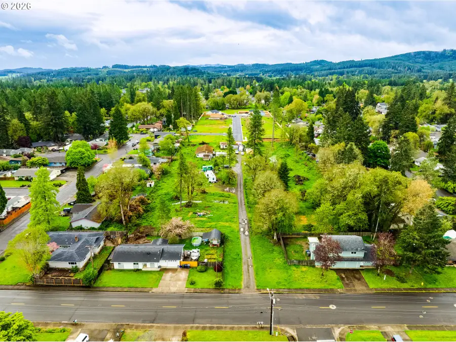 25144 Cheney Dr, Veneta, OR 97487 - #3