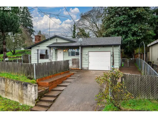3660 NE Lombard St, Portland, OR 97211