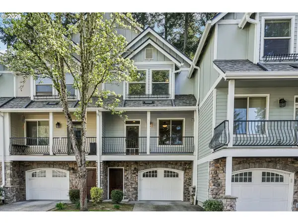 2032 NE 49th Way, Hillsboro, OR 97124