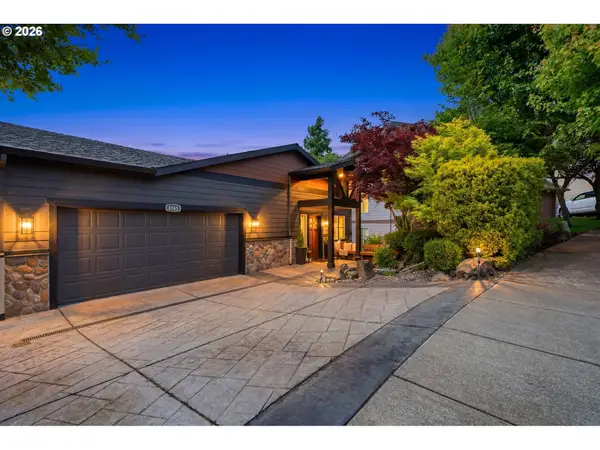 4243 NW Twilight Ter, Portland, OR 97229