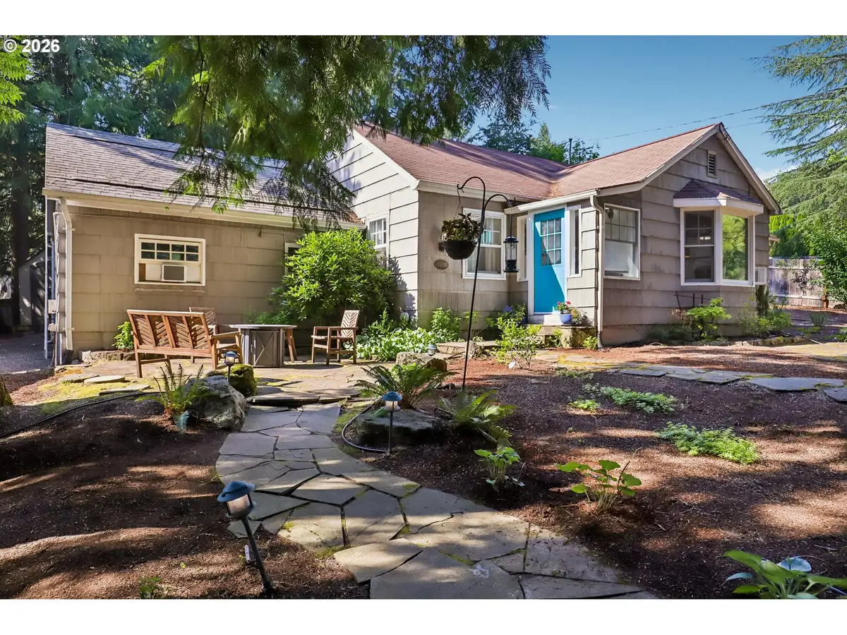 731 SW Maplecrest Dr, Portland, OR 97219 - #1