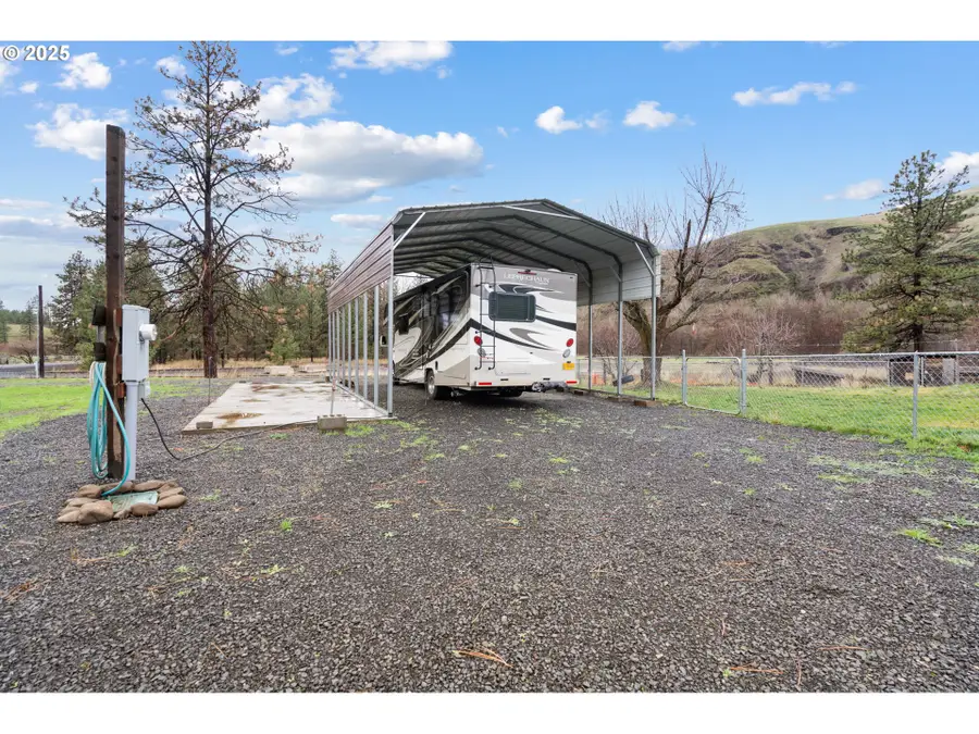 55225 Bingham Rd, Adams, OR 97810 - Image #2