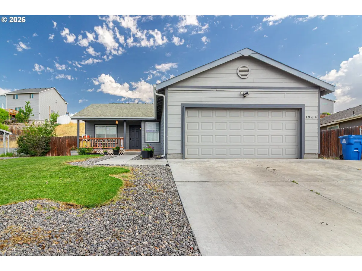 1964 NW Prickly Pear Dr, Hermiston, OR 97838 - #1