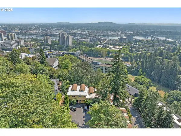 839 SW Broadway Dr #78, Portland, OR 97201