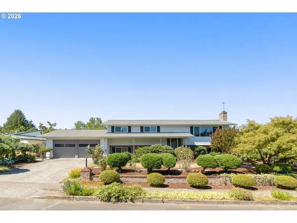 14025 SW Rochester Dr, Beaverton, OR 97008