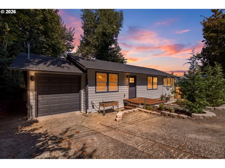 210 NE 45th St, Vancouver, WA 98663 - #2