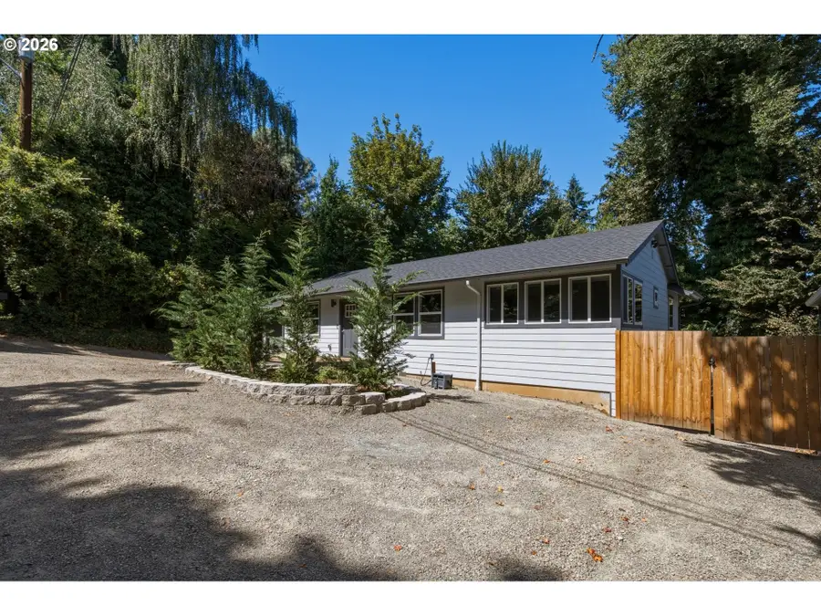 210 NE 45th St, Vancouver, WA 98663 - #3