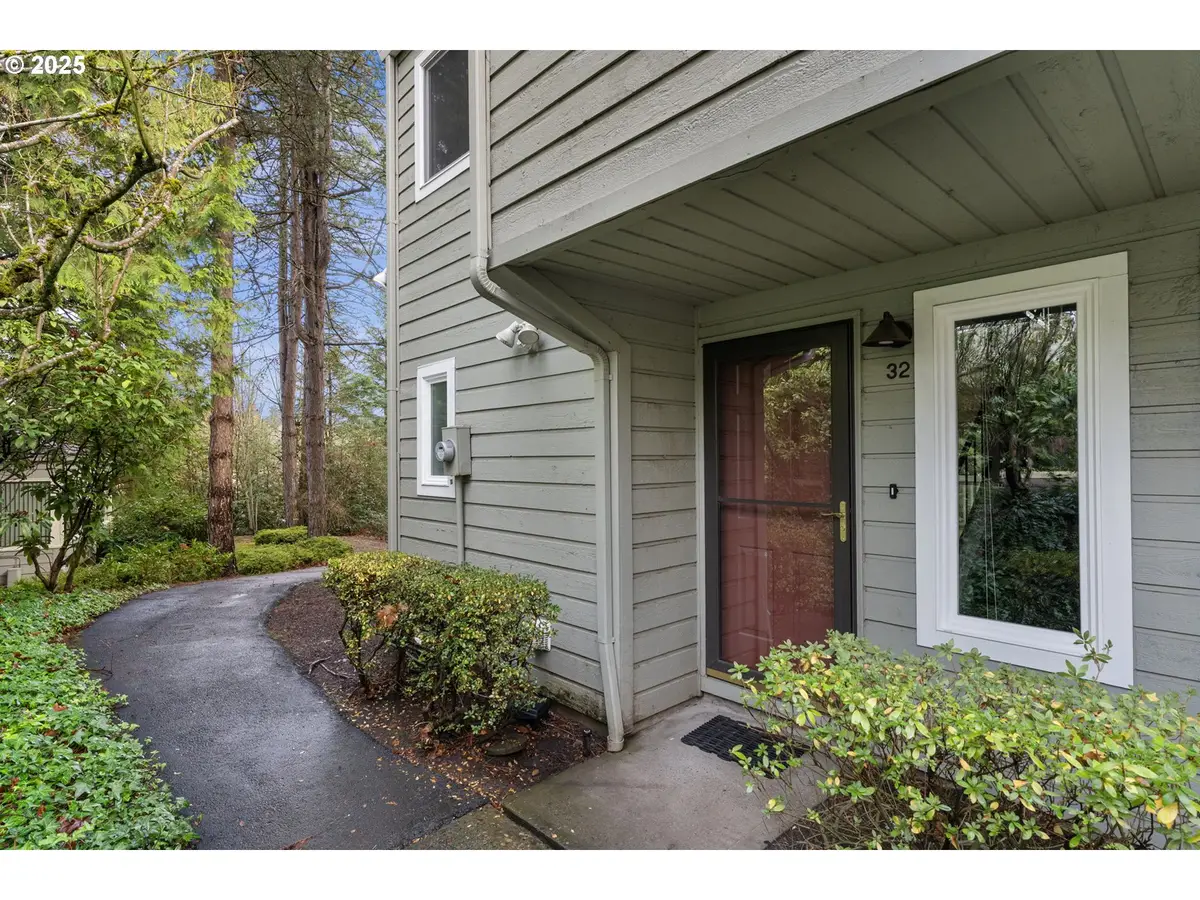 4880 SW Scholls Ferry Rd #32, Portland, OR 97225 - Image #1