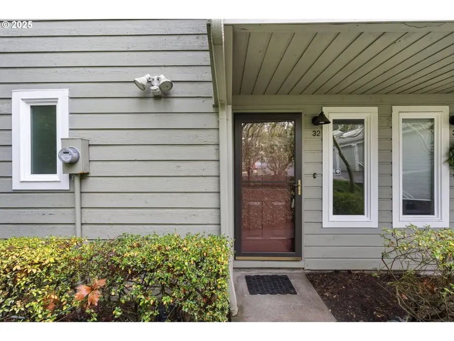 4880 SW Scholls Ferry Rd #32, Portland, OR 97225 - Image #2