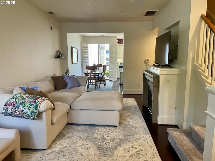 10218 SW Taylor St, Portland, OR 97225 - #2