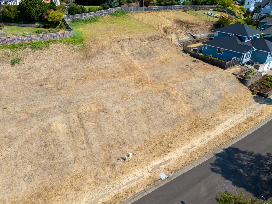 4239 NW Boxwood Dr, Corvallis, OR 97330 - Image #2