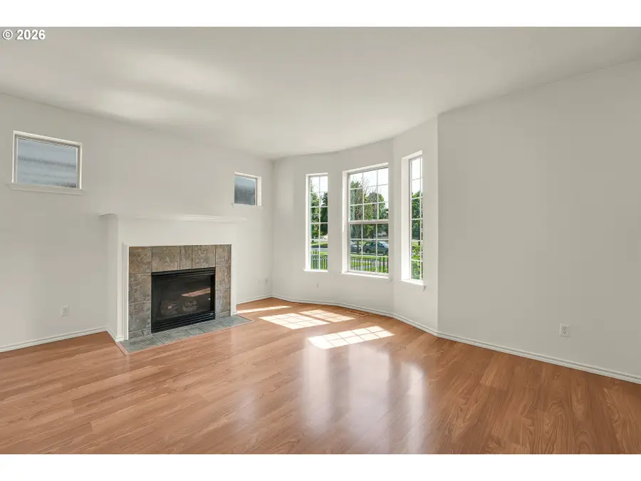 15835 SW Century Dr, Sherwood, OR 97140 - #3