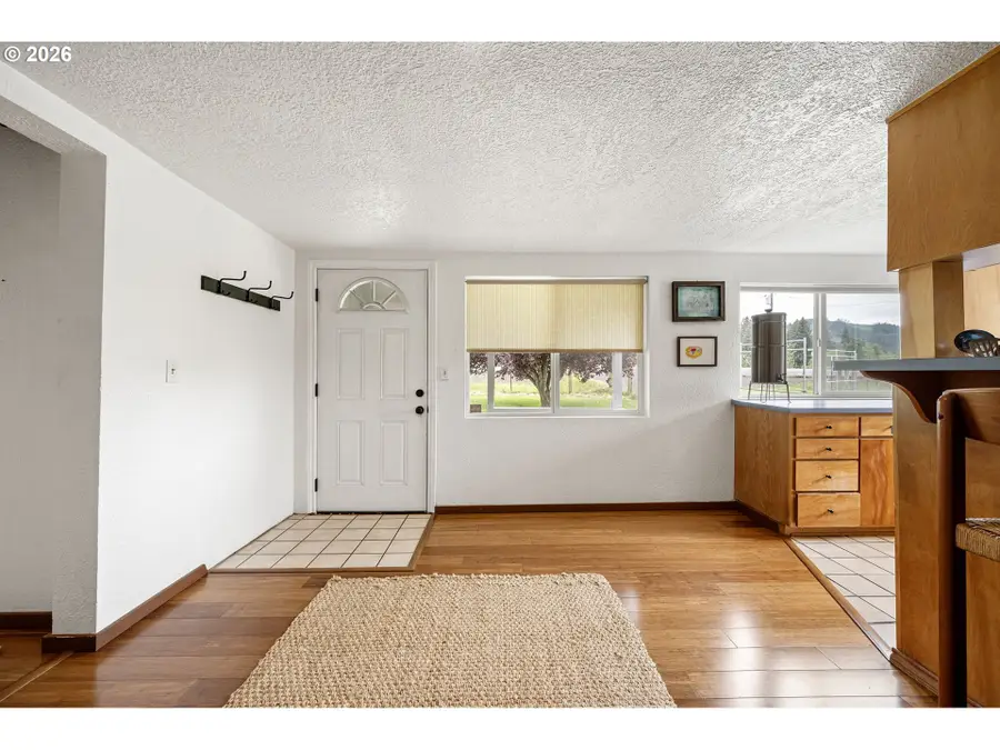 25035 Brush Creek Rd, East Linn, OR 97386 - #3