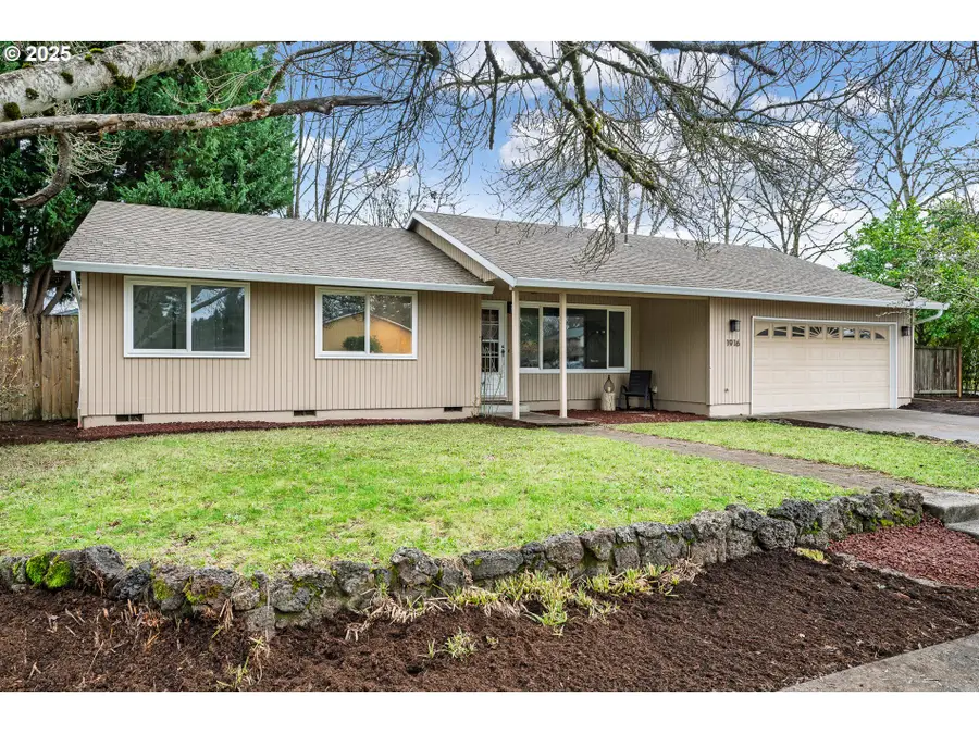 1916 NE 13th Ave, Hillsboro, OR 97124 - Image #2