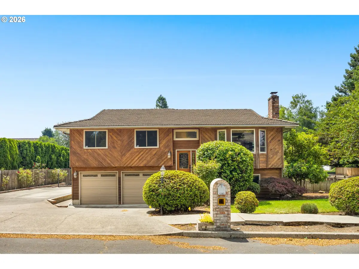 1203 Bexhill St, West Linn, OR 97068 - #1