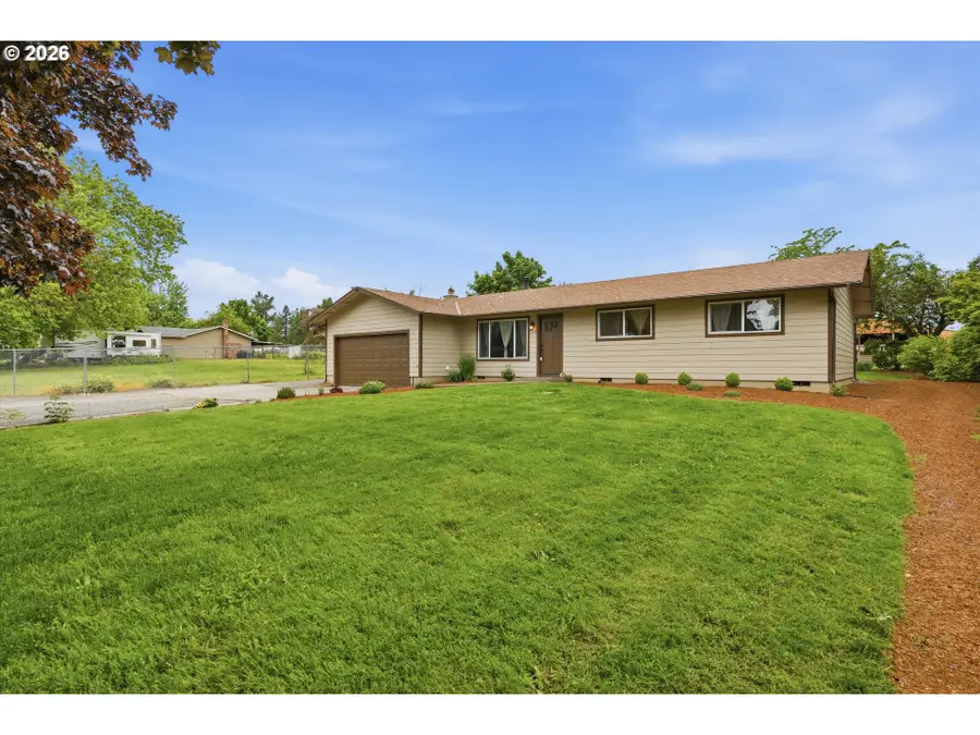 11917 SE 222nd Dr, Damascus, OR 97089 - #3