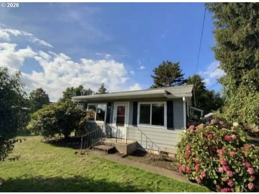 2922 Raymond St, Forest Grove, OR 97116 - #3