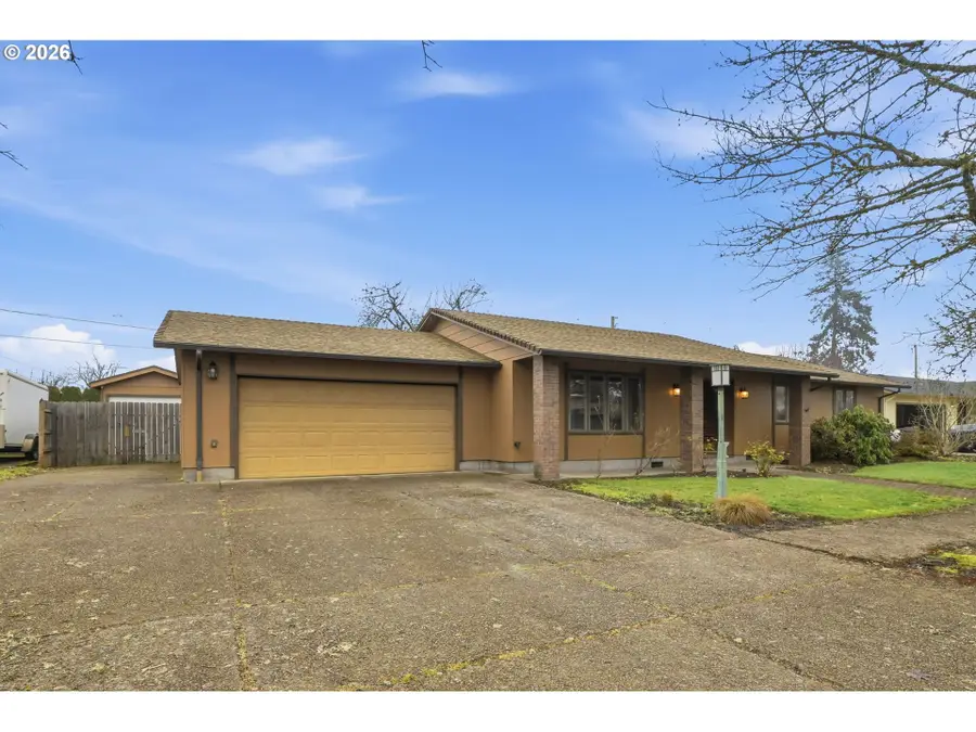 2555 15th St, Springfield, OR 97477 - #2