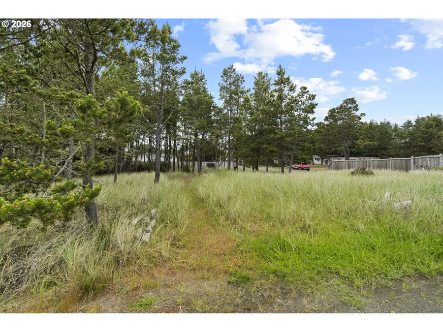 29507 I St, Long Beach North Beach Peninsula, WA 98640 - #2