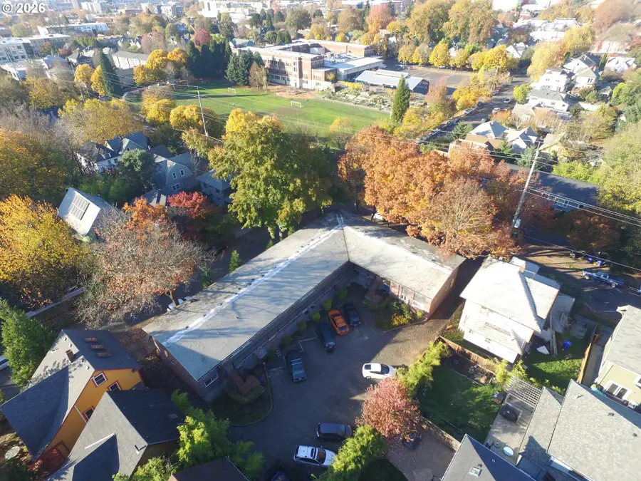 1800 SE Stark St Se, Portland, OR 97214 - #3