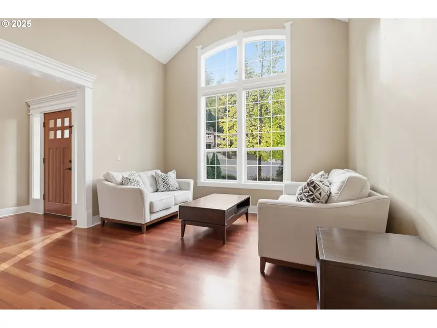 937 SW Florence Ct, Gresham, OR 97080 - Image #3