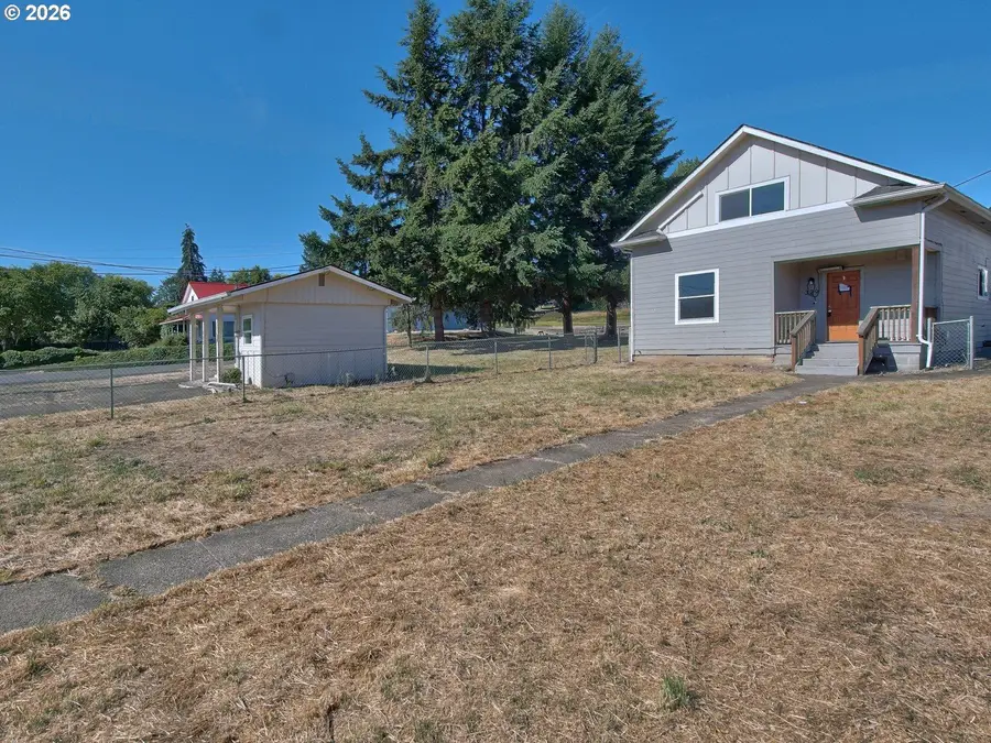 329 SW Main St, Willamina, OR 97396 - #2