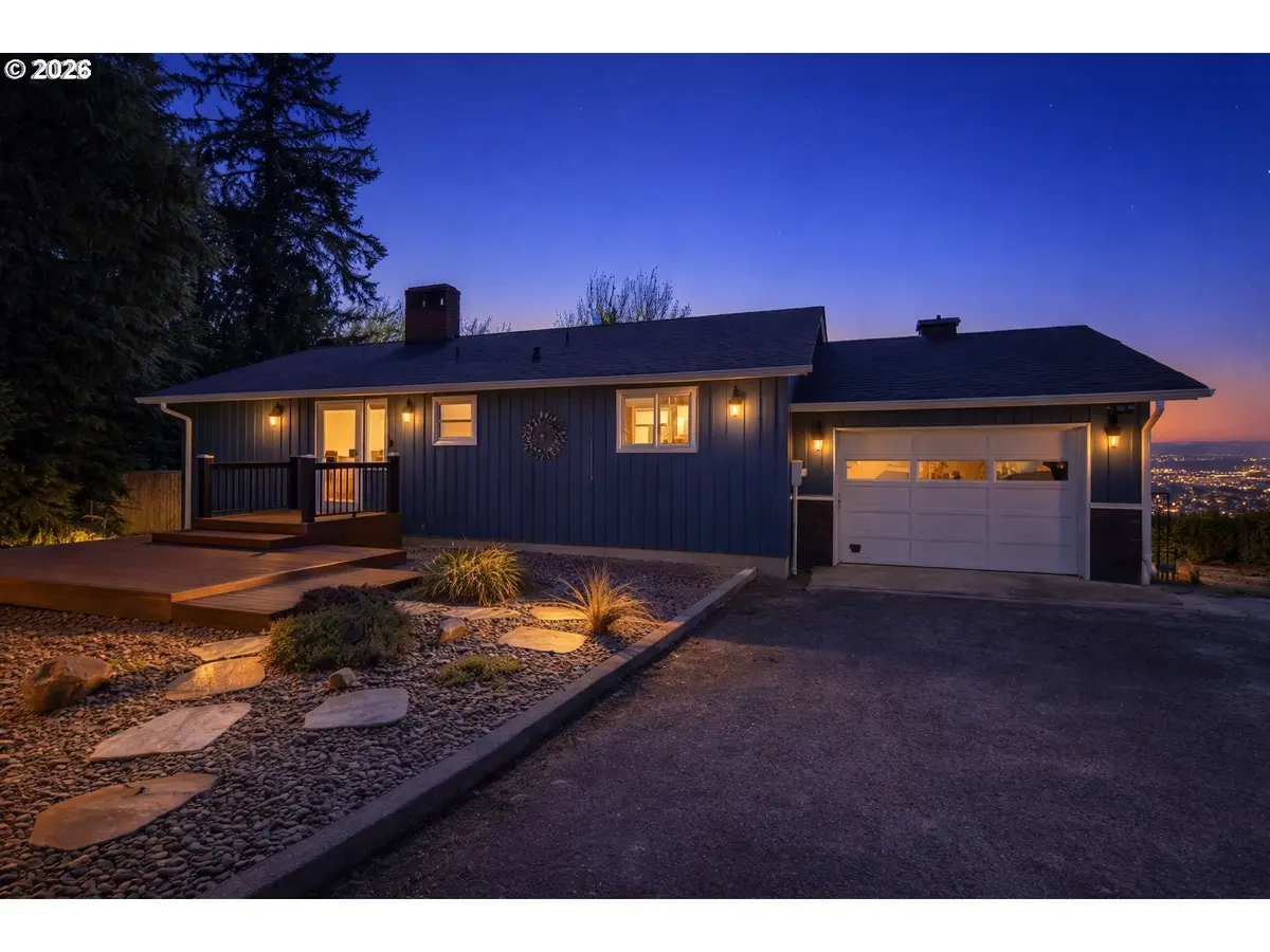 155 Grandview Ter, Longview, WA 98632 - #1