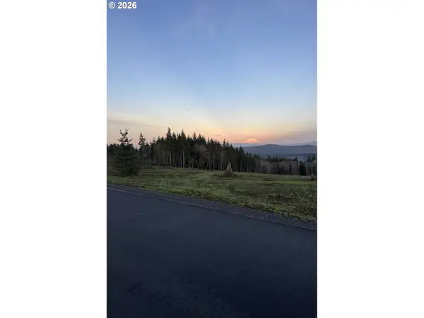 204 Suncrest Dr #4, CastleRock, WA 98611