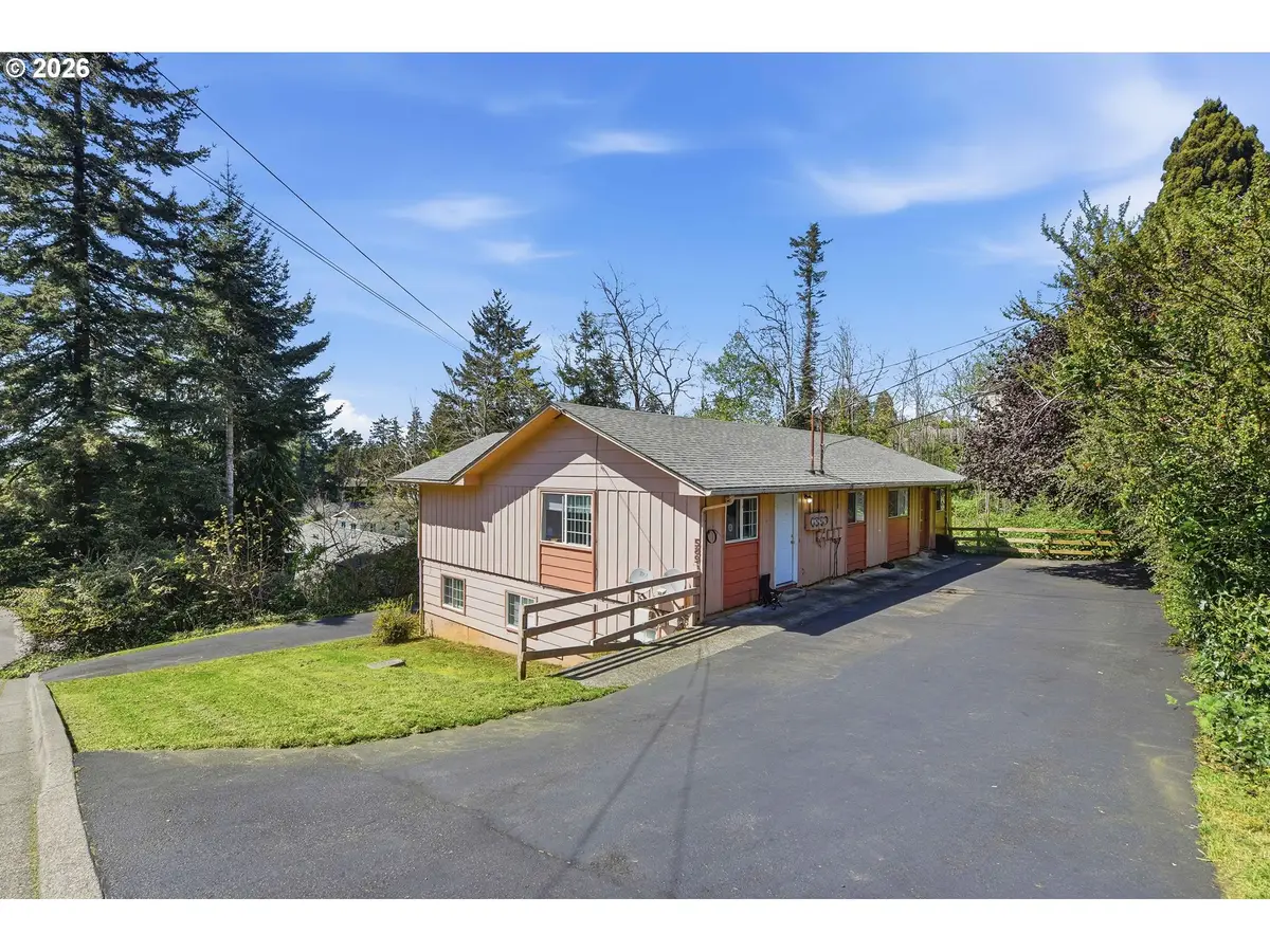 589 10th Ave, Coos Bay, OR 97420 - #1