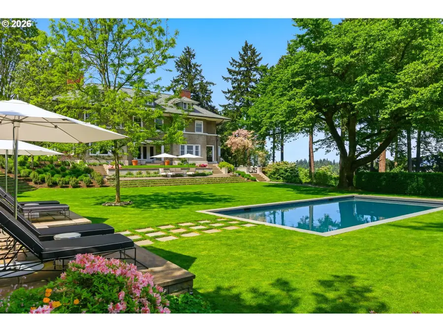 11648 S Military Ln, Portland, OR 97219 - #2