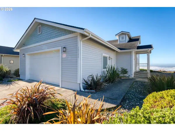 28986 Vizcaino Ct, GoldBeach, OR 97444