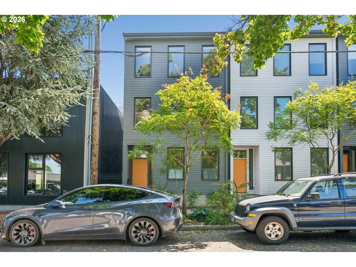 1612 SE Claybourne St, Portland, OR 97202 - #1