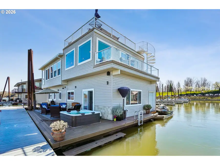 19609 NE Marine Dr #B18, Portland, OR 97230 - #2