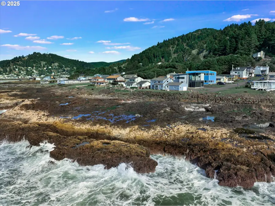 93 Gender Dr, Yachats, OR 97498 - Image #2