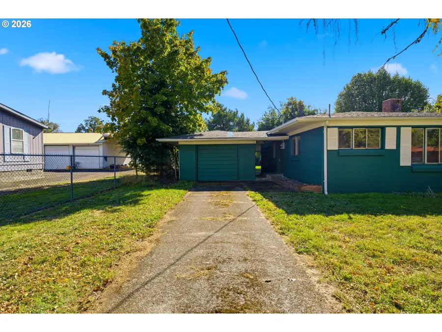 348 NW Yamhill St, Sheridan, OR 97378 - #3